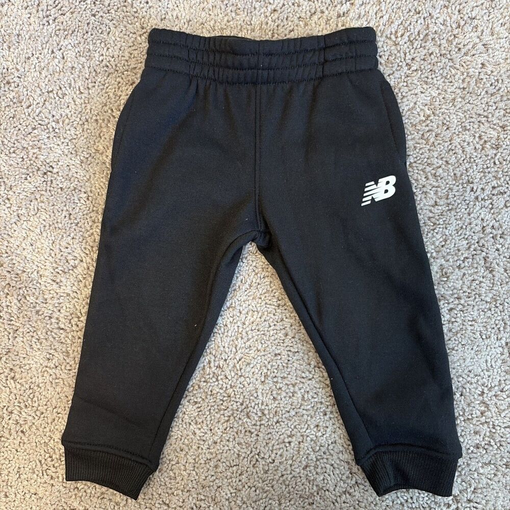 New Balance Toddler Boys Fleece Joggers Sweatpants Black NB Logo NWOT Size 2T